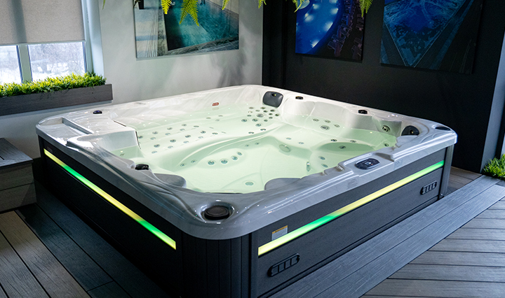 Komercyjna wanna SPA Aquajoy dla hoteli: profesjonalne wyposażenie pod klucz