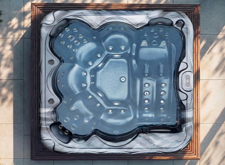 Kwadratowe baseny SPA